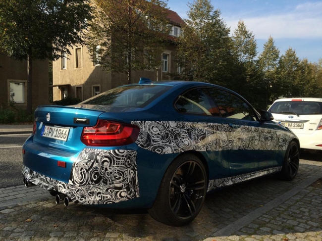BMW M2 се вижда все по-ясно