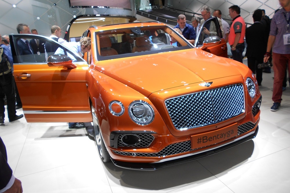 Bentley вади Bentayga Coupe