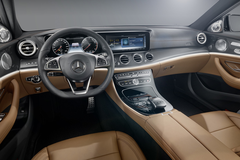Интериорът на напълно новия Mercedes-Benz E-Class