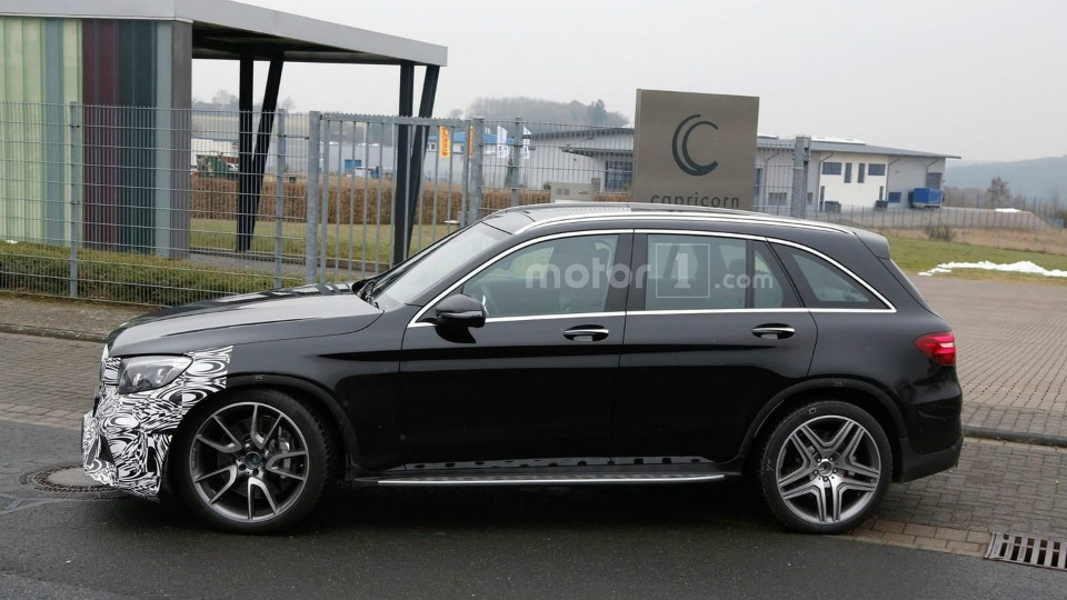 Топ-версията на Mercedes-Benz GLC ще получи 600 к.с.