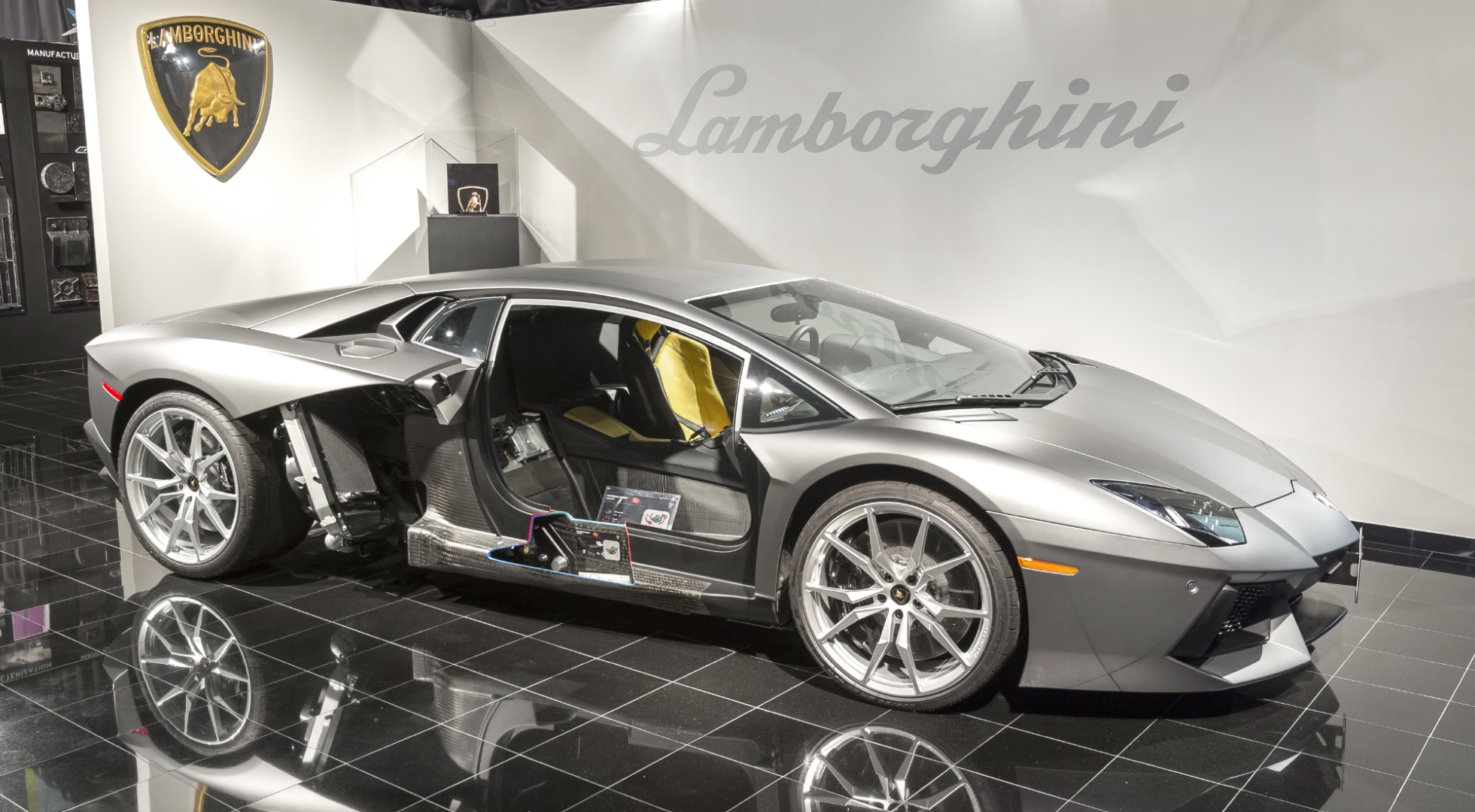 Lamborghini обединява сили с Boeing
