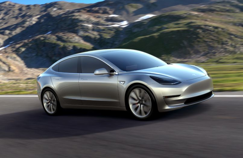 Tesla Model 3 ще е по-мощна от BMW M3