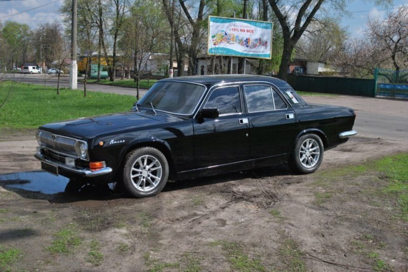 Дегизираха BMW 5-Series като Волга