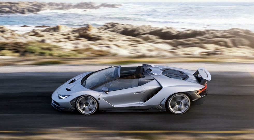 Lamborghini махна покрива на своята суперкола