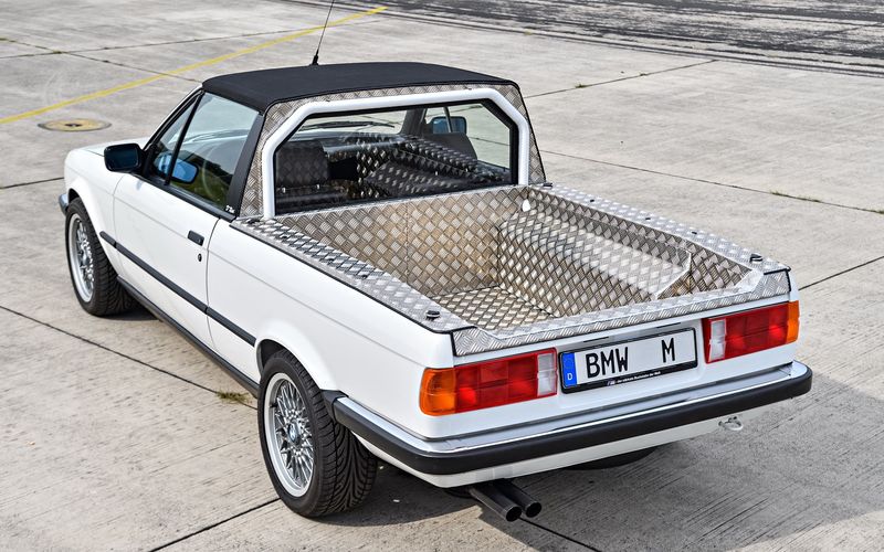 Уникални BMW M3 отбелязаха юбилея на модела