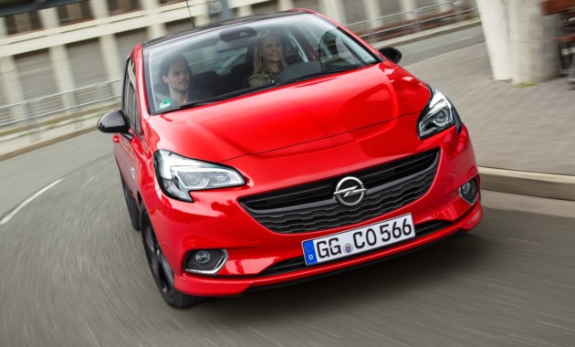 Opel прави от Corsa достъпен седан