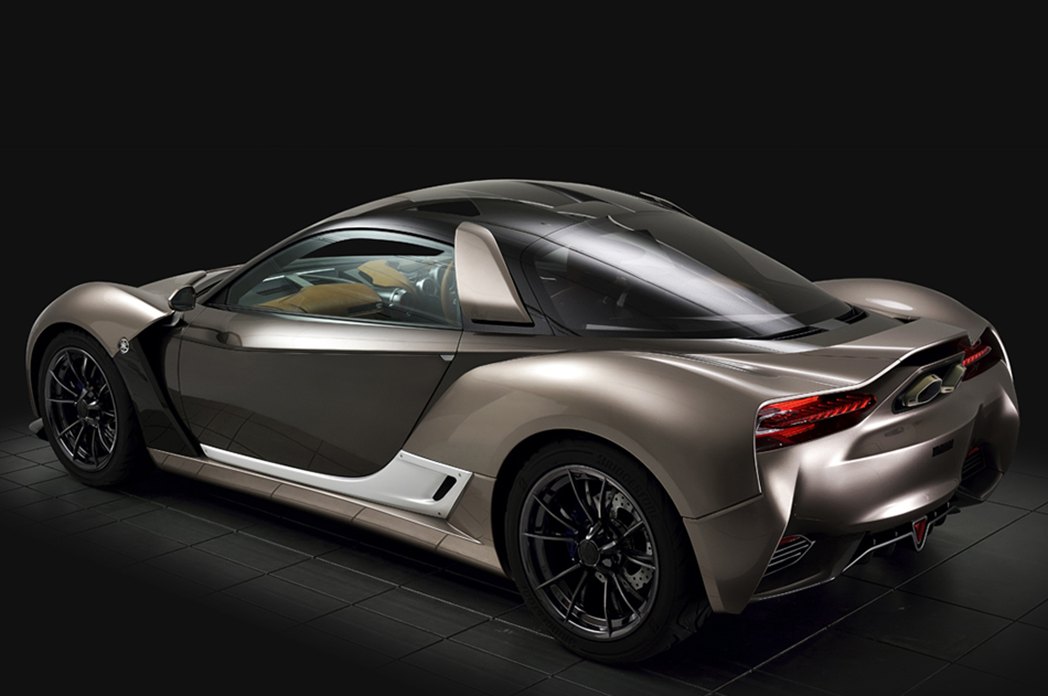 Yamaha работи по първия си собствен автомобил Yamaha работи по първия си собствен автомобил