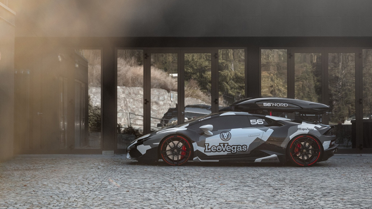 Джон Олсон избухна със зверско Lamborghini Huracan (Видео) Джон Олсон избухна със зверско Lamborghini Huracan (Видео)