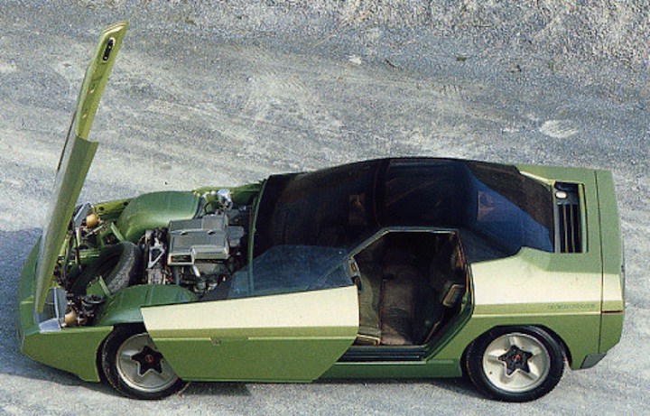 Луд за връзване: Bertone Ramarro е италианският Corvette от 80-те