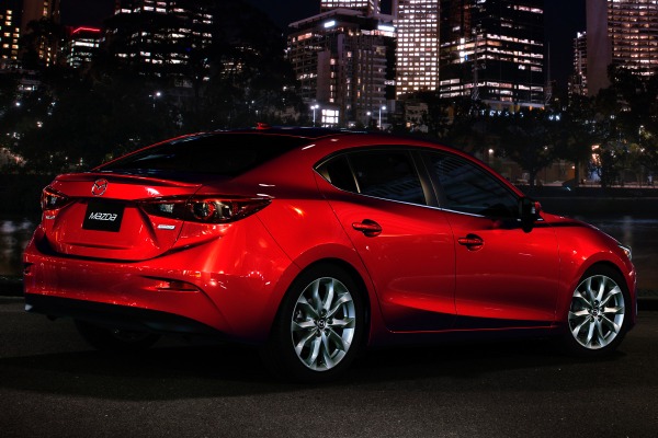 Mazda прави супер ефективен бензинов двигател