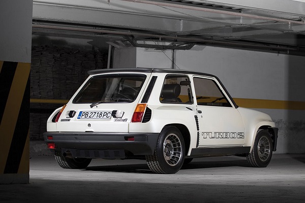 Българското Renault 5 Turbo се продаде за 90 000 евро