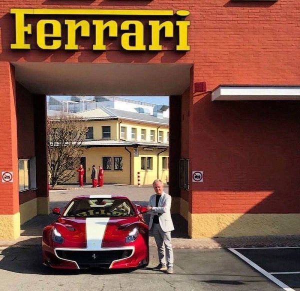 Пагани си получи уникалното Ferrari F12tdf