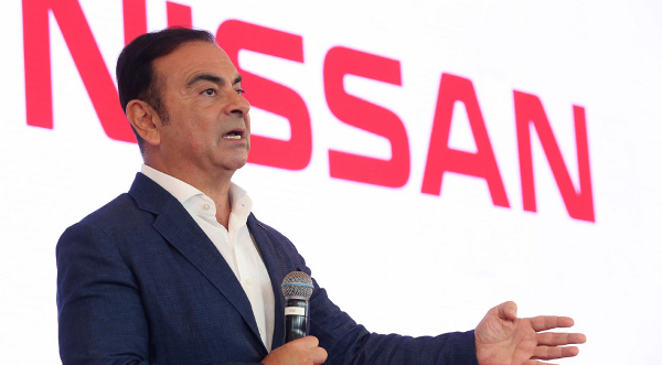 Японец сменя Карлос Гон като шеф на Nissan