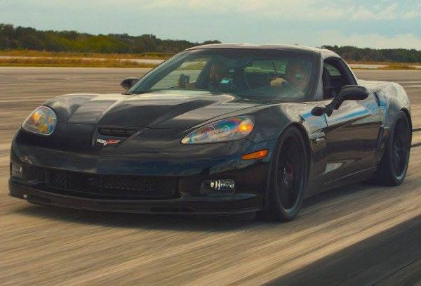 Електрически Corvette счупи световния рекорд за скорост (Видео) 