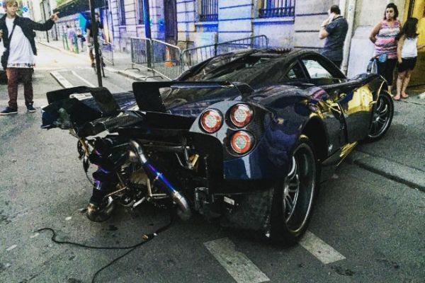 В Pagani възстановиха тежко катастрофирала уникална кола (Видео)