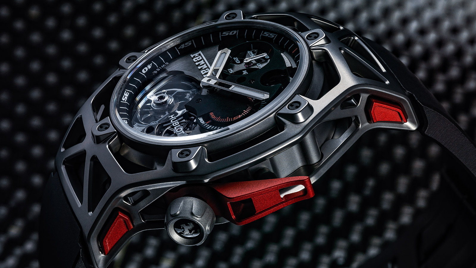 Ferrari и Hublot пускат лимитирана серия часовници