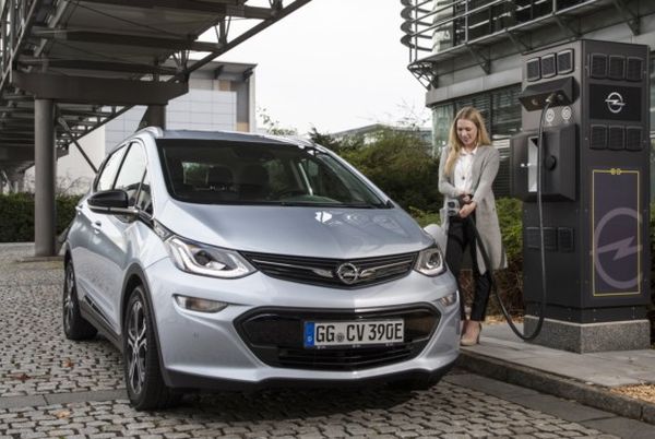 Opel обяви цените на Ampera-a