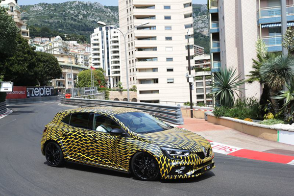 Renault показа Megane RS в Монако