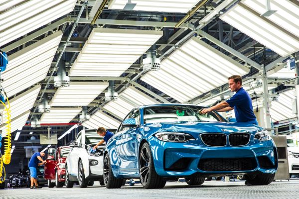 Италианци спряха производството на BMW