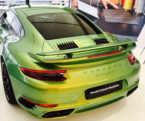 Porsche предложи цвят за 911 на цената на суперкола