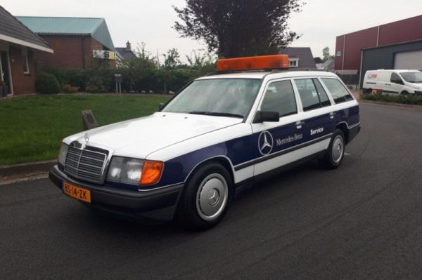 Mercedes-Benz W124 с пробег 2 млн. км се продава в Холандия