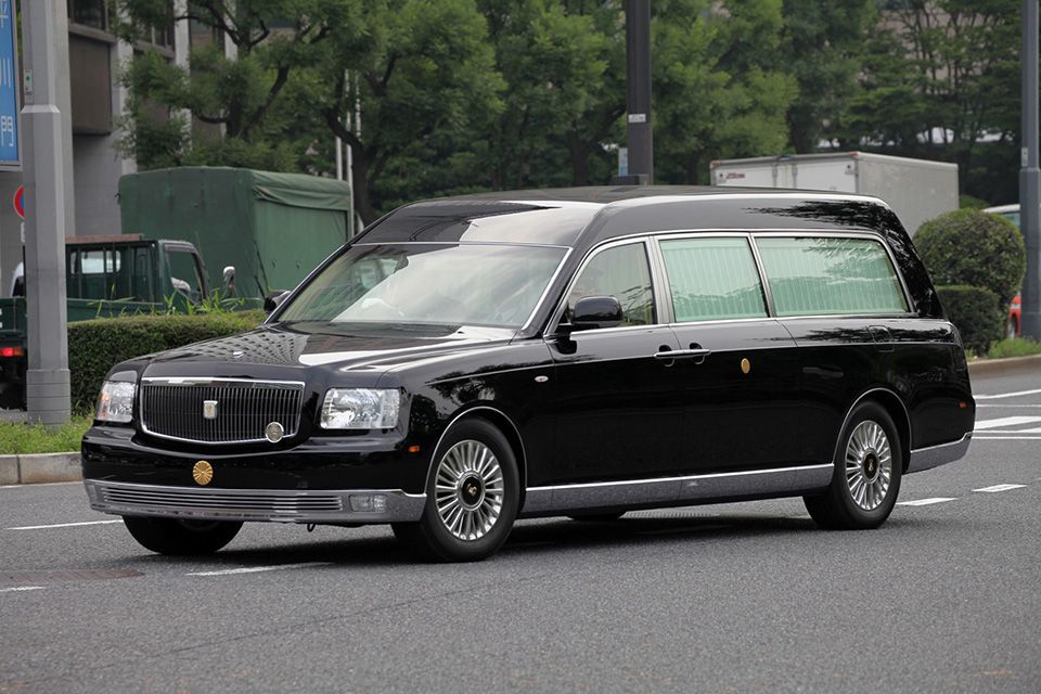 Историята на най-луксозната японска лимузина