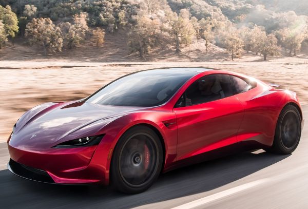 Tesla харчи по 480 000 долара на час