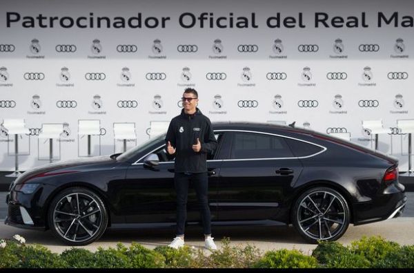 Това е спонсор - Audi раздаде коли на футболистите на „Реал” (М)