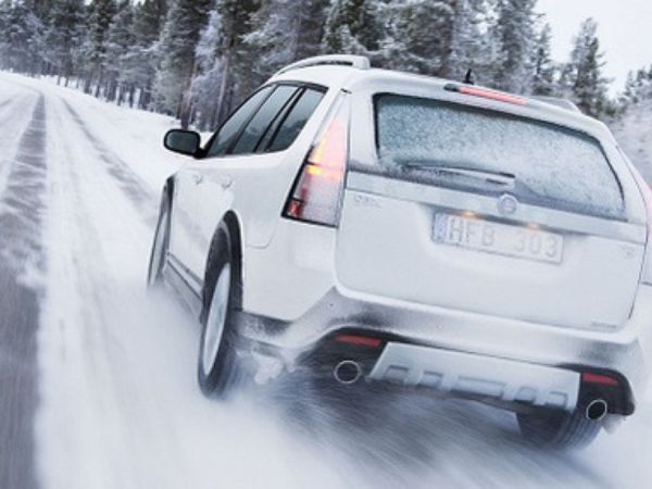 Три основни грешки при шофирането през зимата