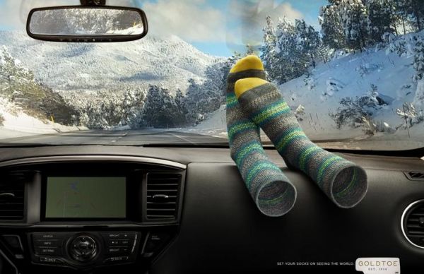 Защо през зимата трябва да имаш в колата лист бяла хартия и стари чорапи?