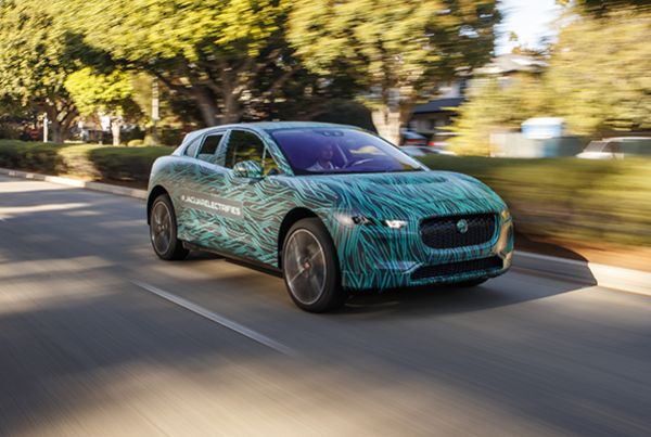 Jaguar I-Pace се оказа по-евтин от Tesla Model X