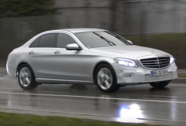 Mercedes-Benz готви две нови хибридни C-Class (ВИДЕО)