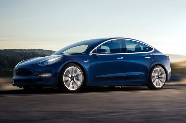 Tesla обяви причината за забавянето на Model 3