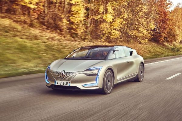 През 2023 Renault ще продава достъпни безпилотни автомобили