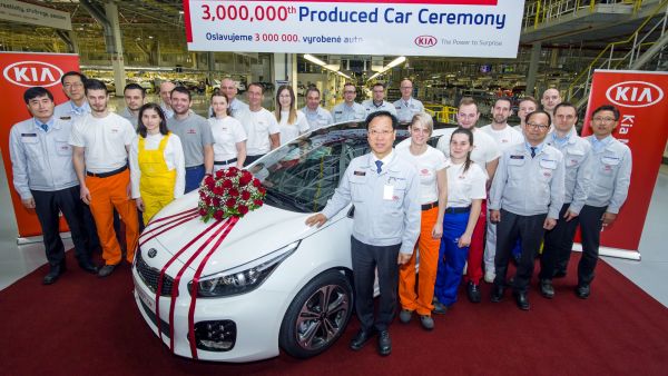 KIA произведе 3-милионния си автомобил в Европа