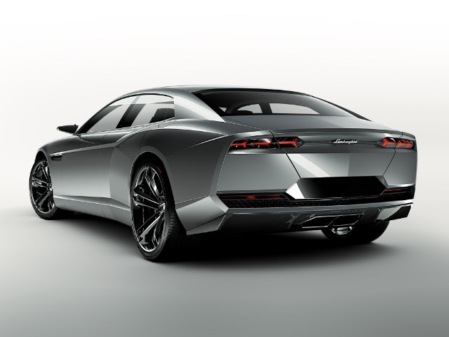 Lamborghini разработва чевърти модел