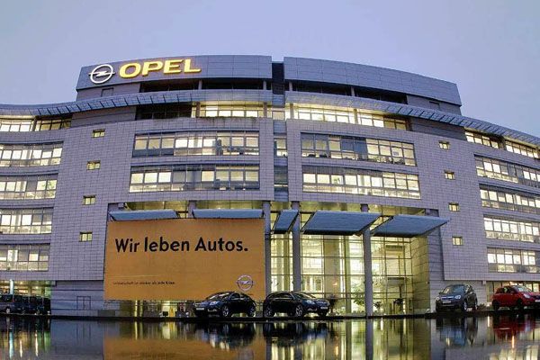 Opel предлага пари на служителите си, за да напуснат