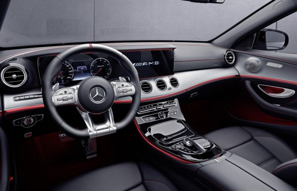 Купето и седанът Mercedes-Benz E-Class станаха мощни хибриди
