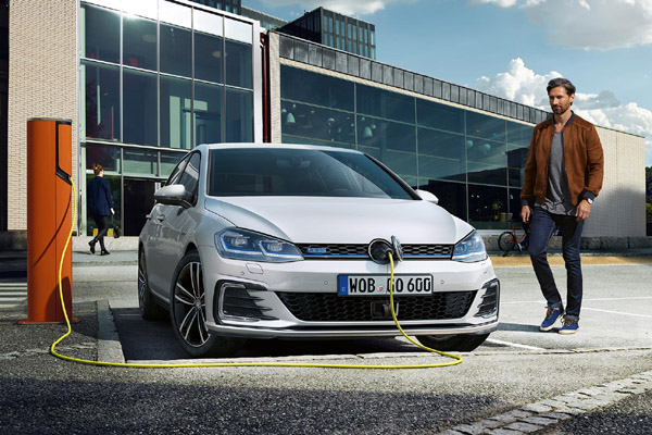 VW спря да приема поръчки за Golf GTE