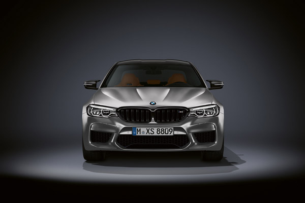 Competition носи още мощност на BMW M5