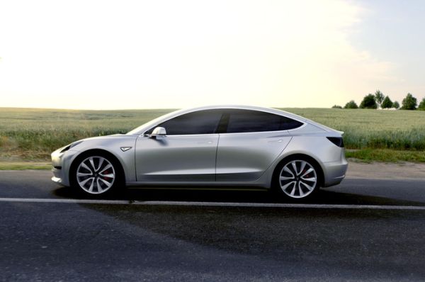 Мъск призна, че масовият Model 3 ще фалира Tesla