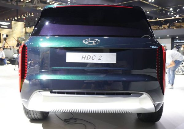 Hyundai представи футуристичен кросоувър