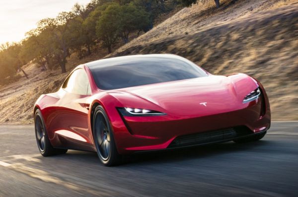 Мъск обеща още по-безумна Tesla Roadster