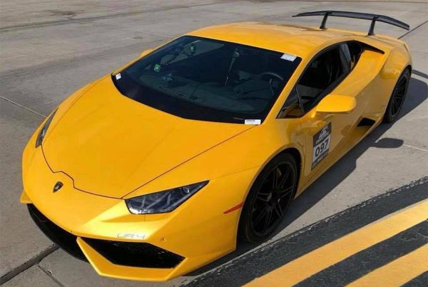 Lamborghini Huracan вдигна 418 км/ч за 800 метра (ВИДЕО)