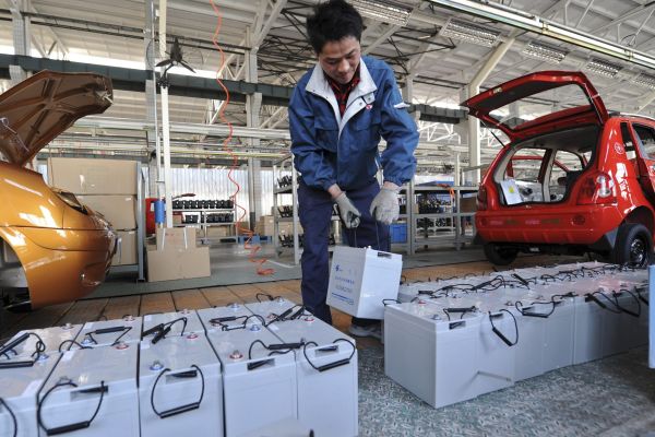 487 китайски компании произвеждат електромобили
