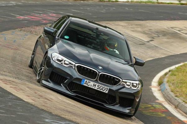 Най-бързото BMW M5 счупи рекорд на Северната дъга (ВИДЕО)