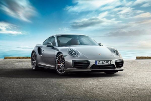 Porsche 911 бе избран за най-добър автомобил за 2018 г.
