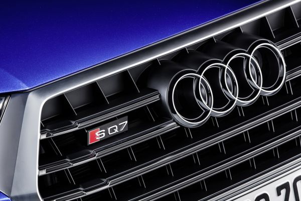 Audi променя емблемата си