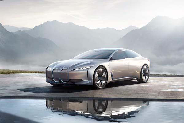 Масовият електрически модел на BMW ще е i4