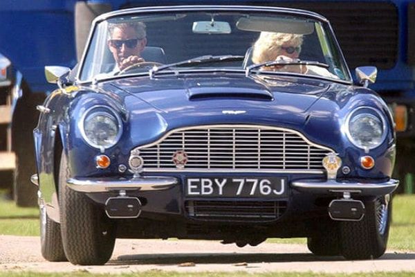 Aston Martin-ът на принц Чарлз върви на... вино
